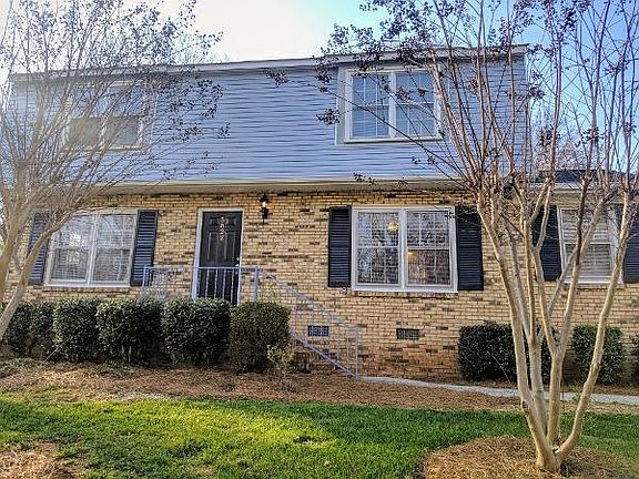 2nd image of 5822 Idlebrook Dr
