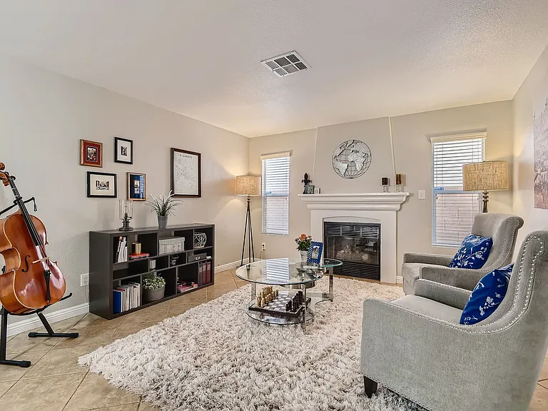 1517 Calle Montery St — Photo 4