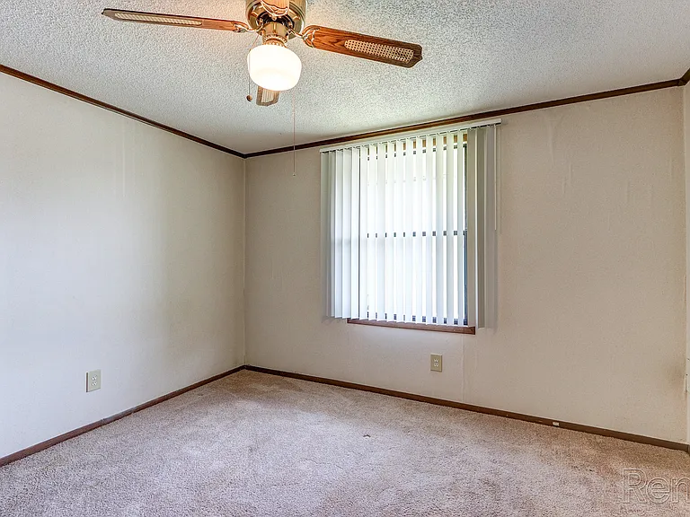 Newberry Woods Apartments — Photo 13