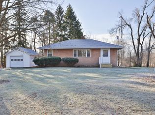 18751 Burtless Rd, Manchester, MI 48158