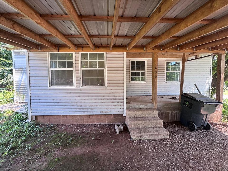 1st image of 830 S 2nd Ave
