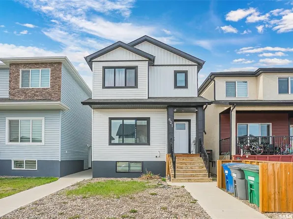 621 Feheregyhazi BOULEVARD, Saskatoon, SK S7W 0Z5
