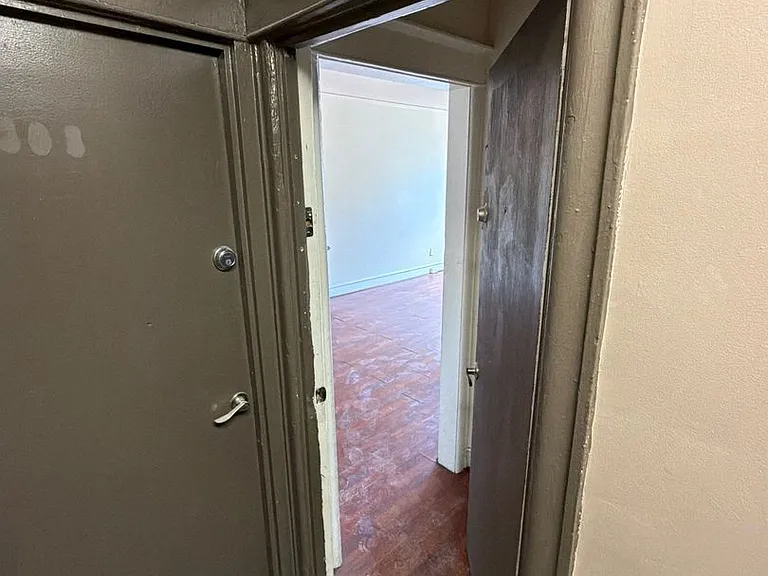 St. Jude Apartments — Photo 8