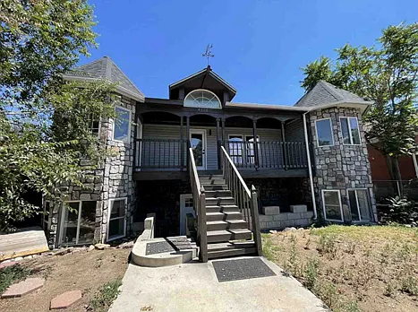 3 bed, 1235 sqft, $2,400 — Photo 1