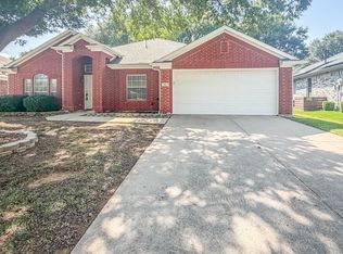 1507 Nightingale Ln, Corinth, TX 76210