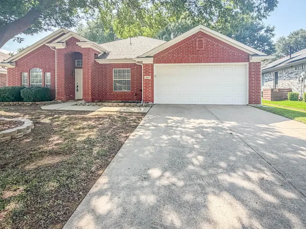 1507 Nightingale Ln, Corinth, TX 76210