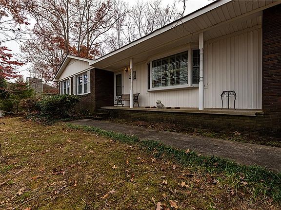 3rd image of 127 Garden Hill Dr