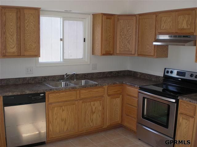 1st image of 7609 S Park View Blvd