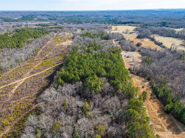 116 Arnold Dr, Mooresboro, NC 28114