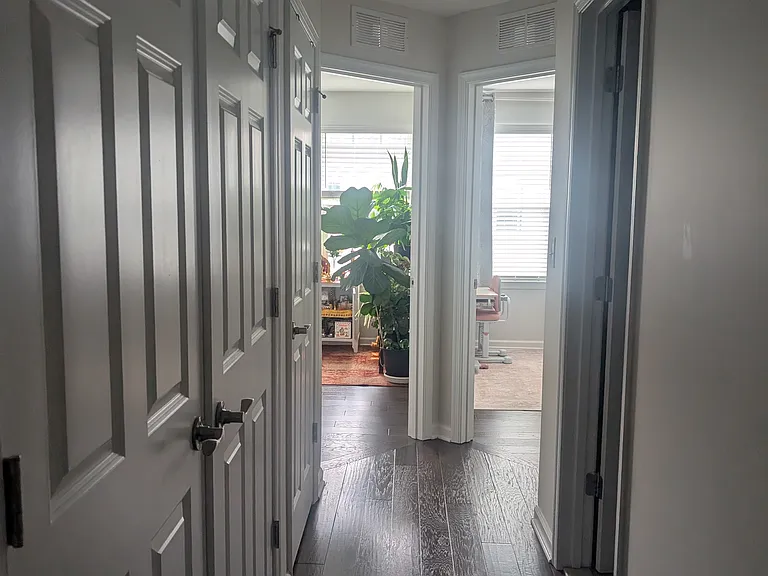 44 Litchfield Ln — Photo 14