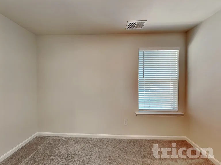 108 Fennec Dr — Photo 25
