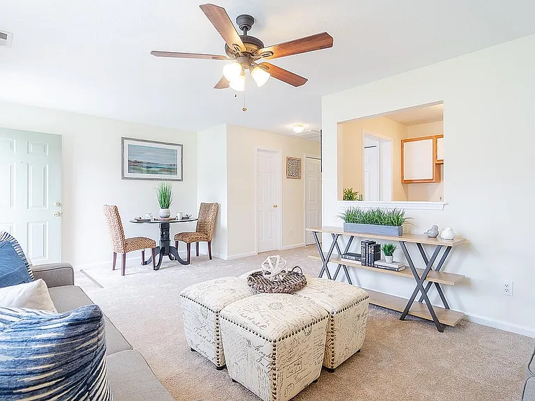 Ceiling fans in Every Room!