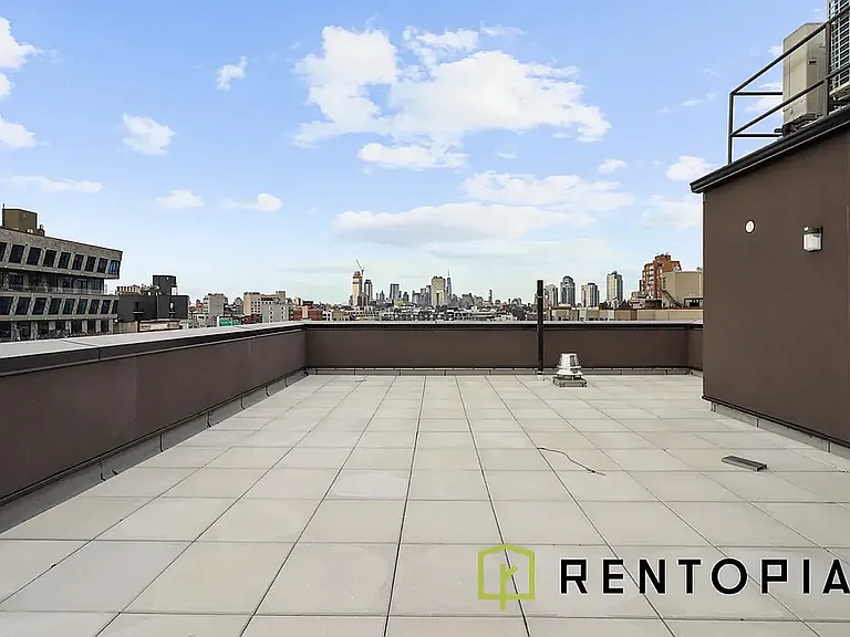 352 Meeker Ave #5L — Photo 5
