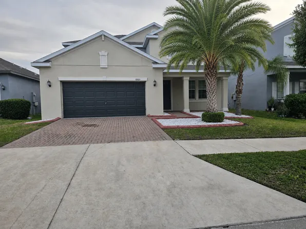 10125 Count Fleet Dr, Ruskin, FL 33573