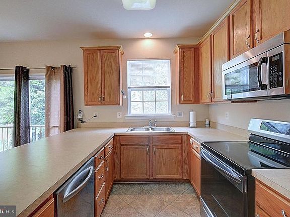 4th image of 20877 Woodland Ct