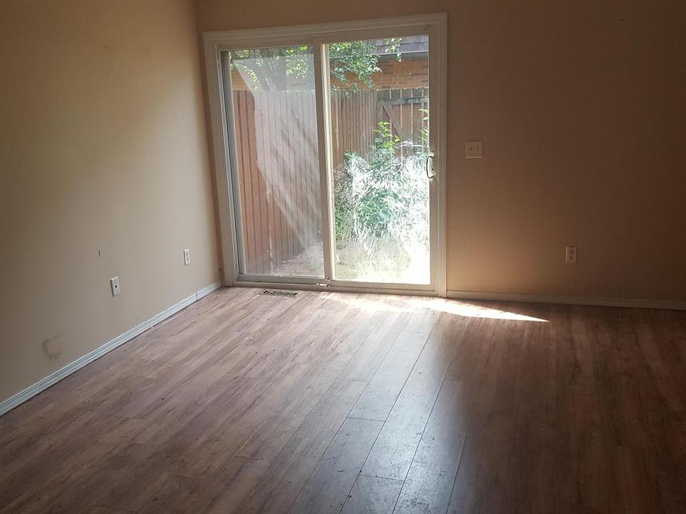 2nd image of 4787 Shell Ct N #4787