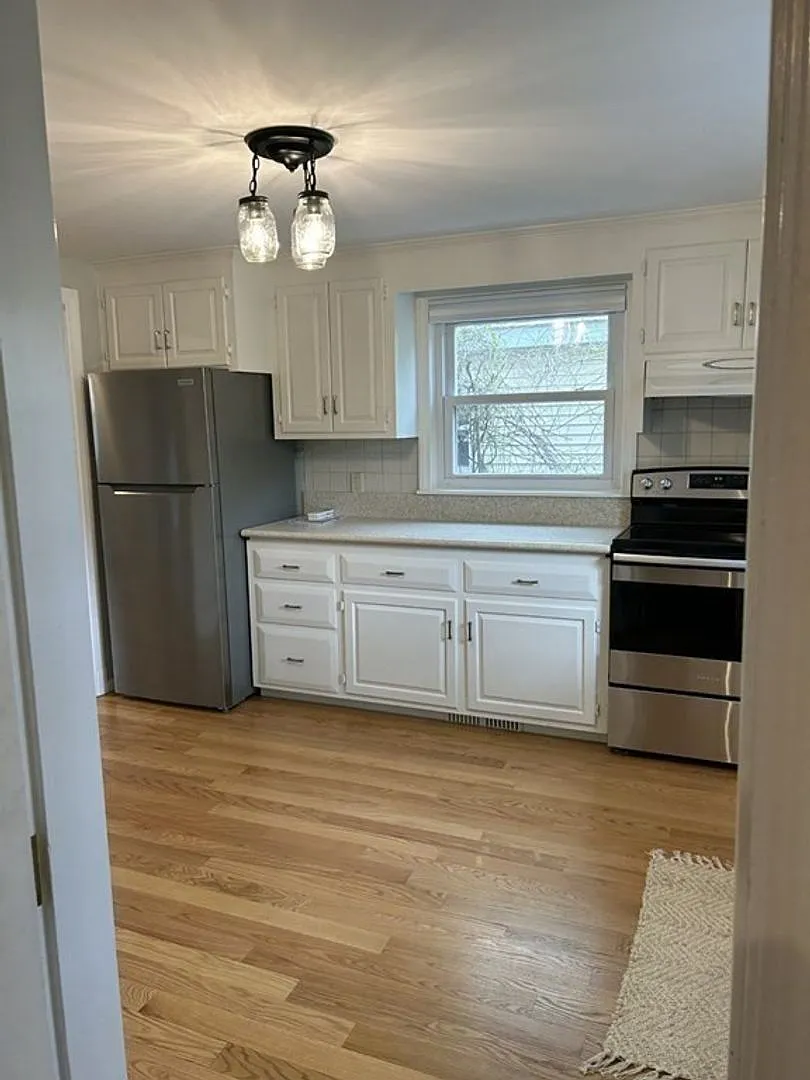 1 Bed Newton Center Will Not Last — Photo 2