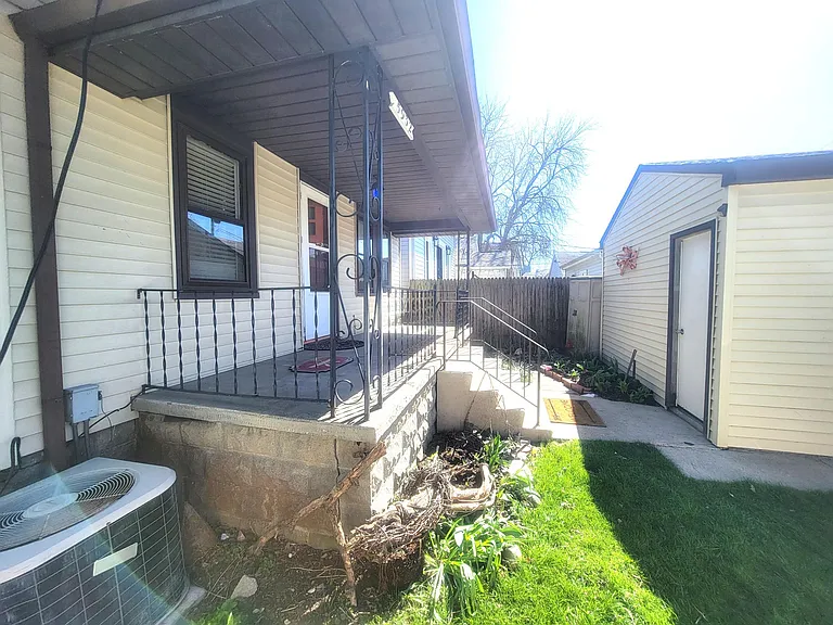 5932 Lakeside Ave — Photo 27