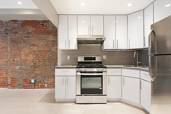 Rented by Douglas Elliman | media 9