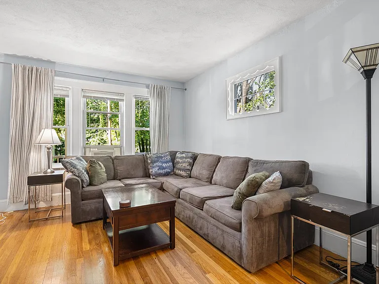 23 Pine St #1 — Photo 4
