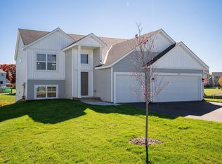 4709 8th Street Loop NE, Saint Cloud, MN 56304