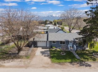 403 8th St E, Polson, MT 59860