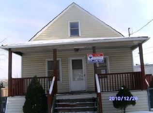 1945 SW 2nd St, Akron, OH 44314