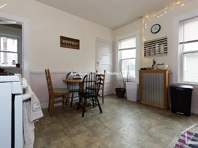 44 Easton St #2E — Photo 11