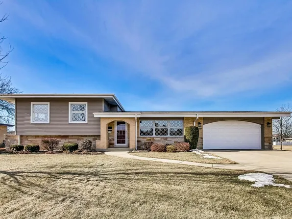 5598 N Vine Ave, Chicago, IL 60656