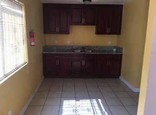 405 W Shamrock St APT D, Rialto, CA 92376