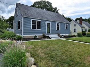 61 Edgewater Rd, South Kingstown, RI 02879