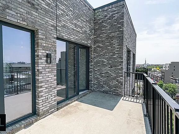 2nd image of 815 Flatbush Ave #907