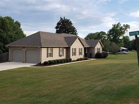 2nd image of 50 Martin Dr
