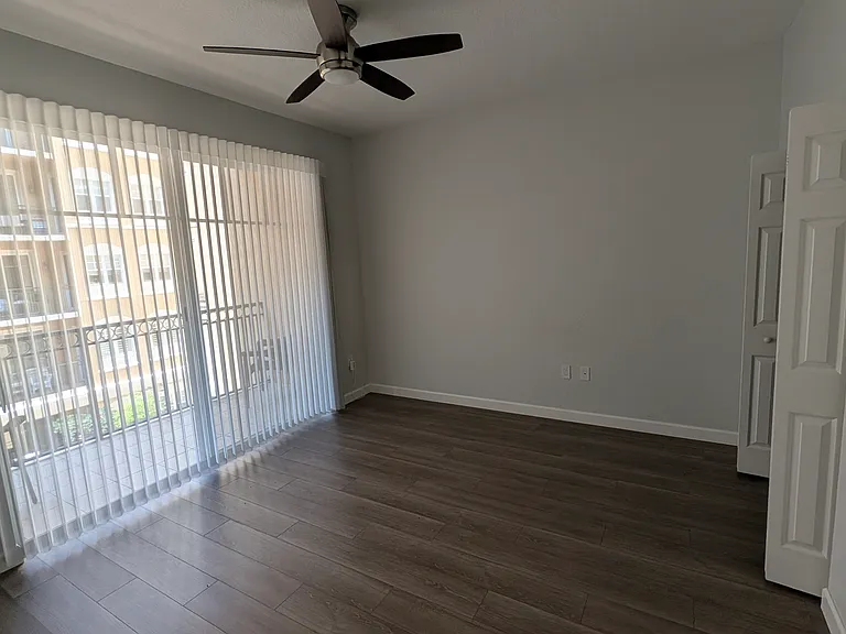 1064 N Tamiami Trl #1304 — Photo 14