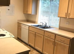 20216 19th Dr SE APT B, Bothell, WA 98012