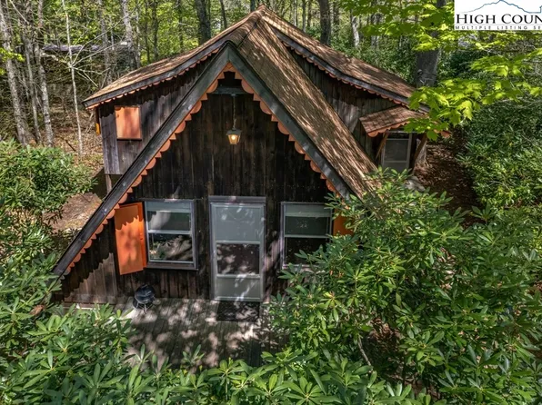 91 Oak Moore Drive, Newland, NC 28657