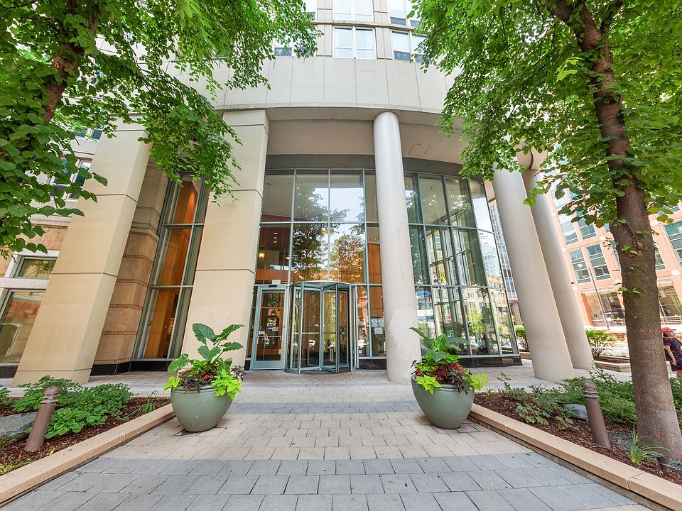 1st image of 345 N Lasalle St #2607