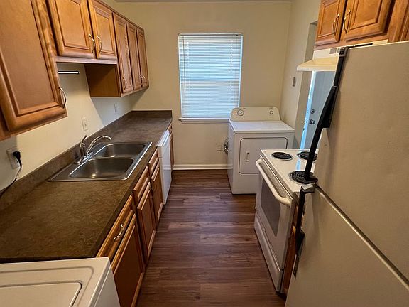 3rd image of 936 Maryland Ave