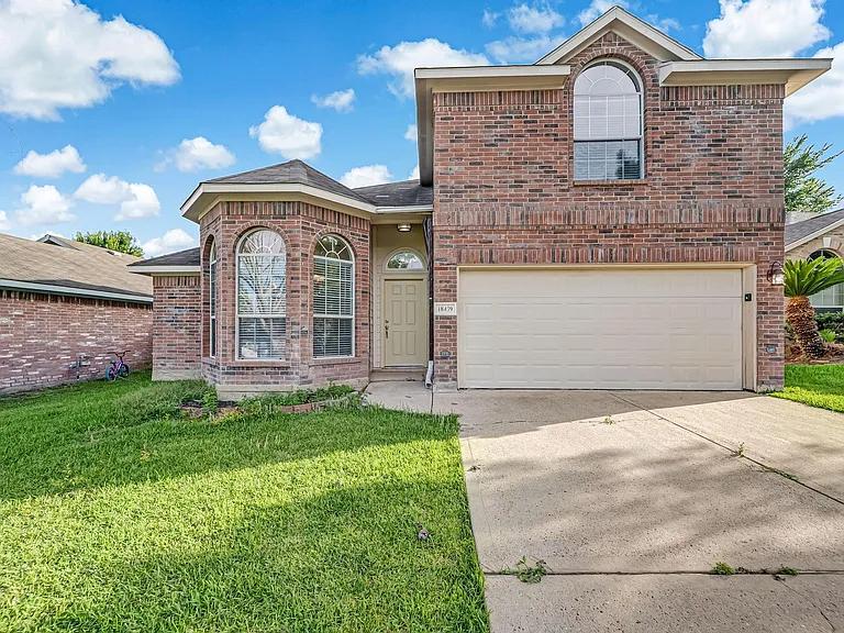 18439 Sunrise Oaks Ct — Photo 1