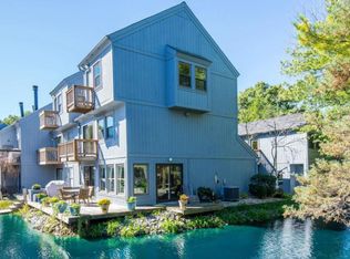 11141 Timberhead Ct, Reston, VA 20191