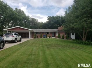 50 Harbauer Ln, Springfield, IL 62702