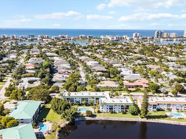 3030 Binnacle DR #307, NAPLES, FL 34103