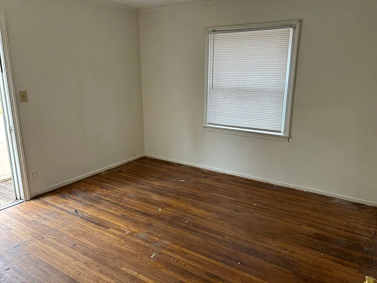 1005 Nancy Ln — Photo 10