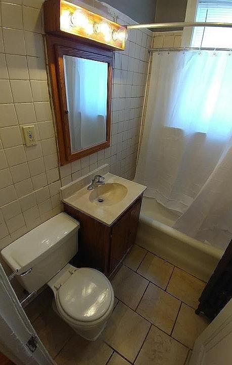 1st image of 4660 N Elston Ave