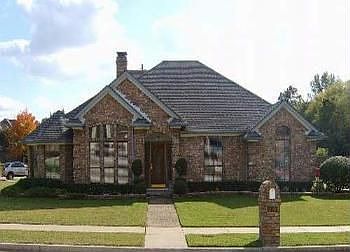 1st image of 700 Parkhaven Dr