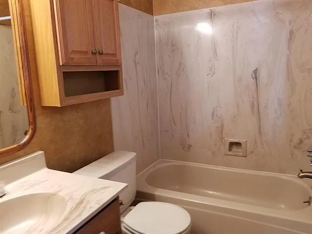 223 W 12th Ave — Photo 11