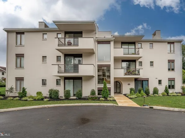 17 Etienne, Devon, PA 19333