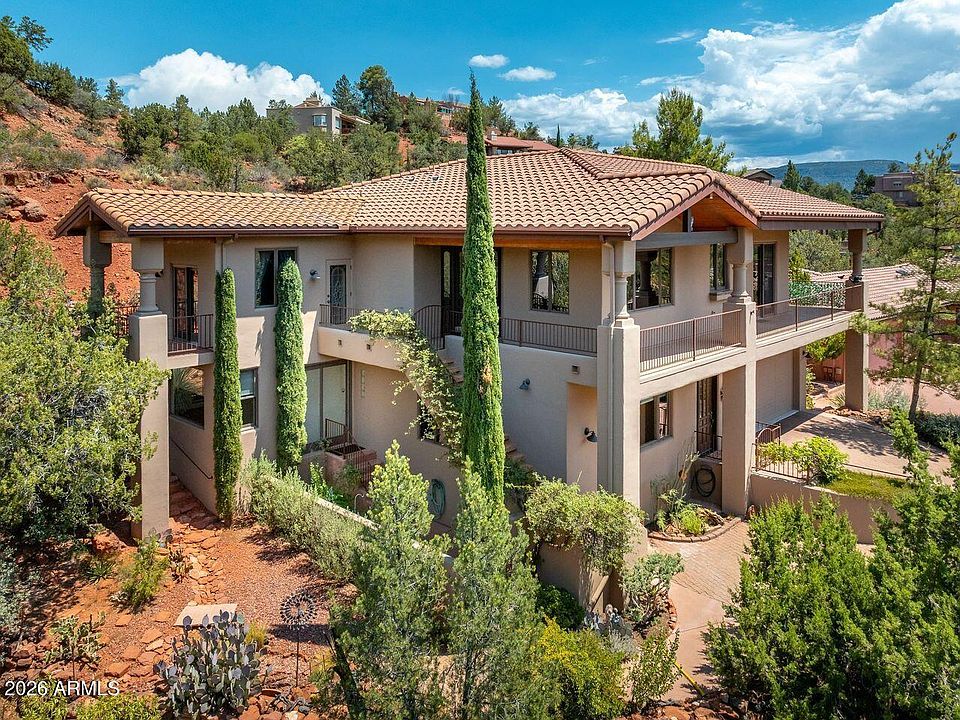 1st image of 326 LES SPRINGS Drive