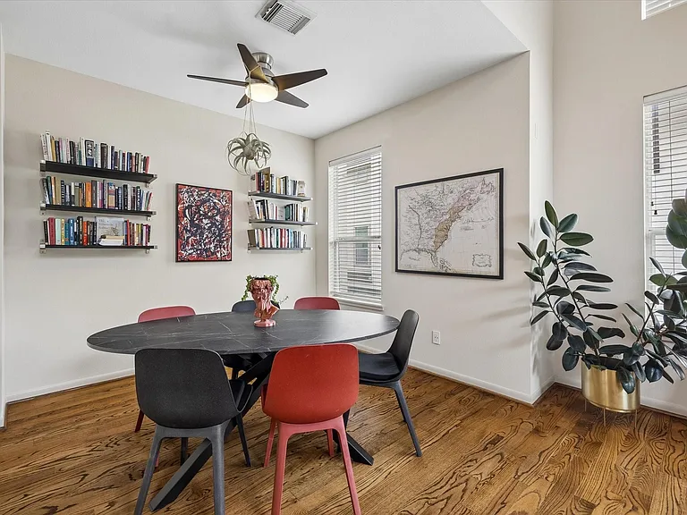 5218 Petty St #F — Photo 9