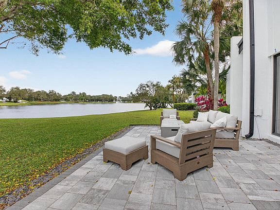 5th image of 3207 Bridgewood Drive